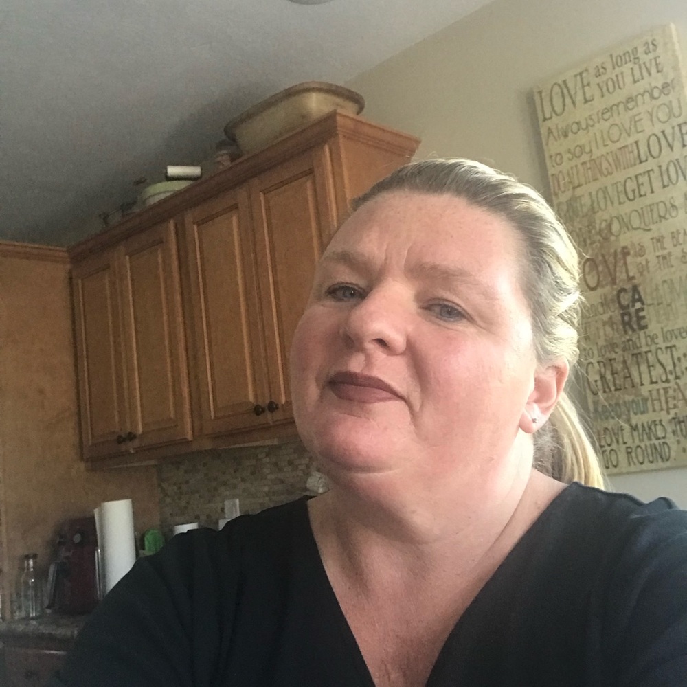 Meet your Posher, Vickie